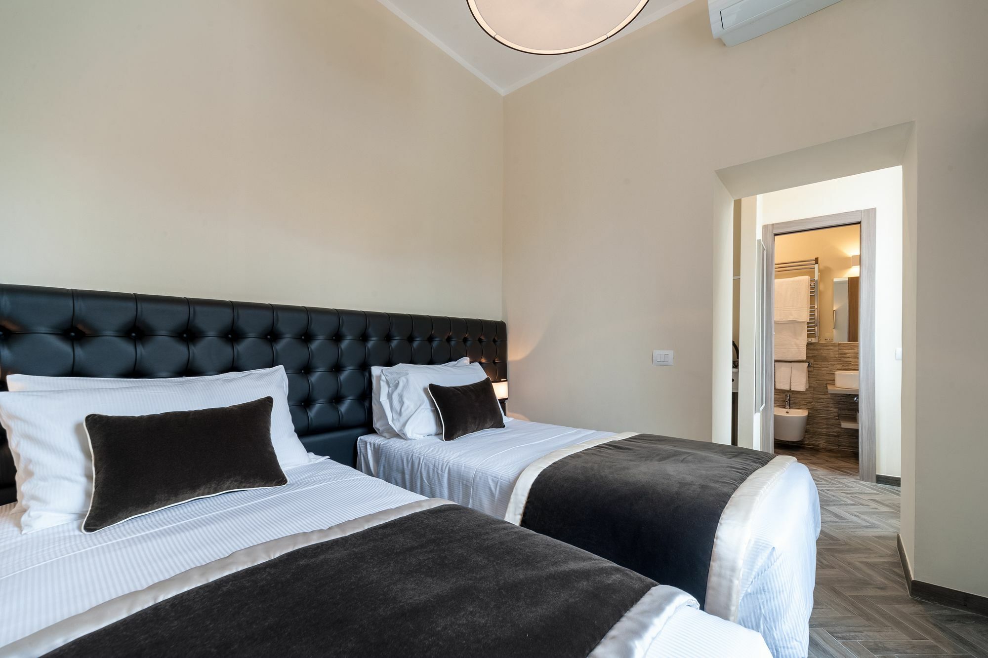 Foro Romano Luxury Suites Eksteriør billede