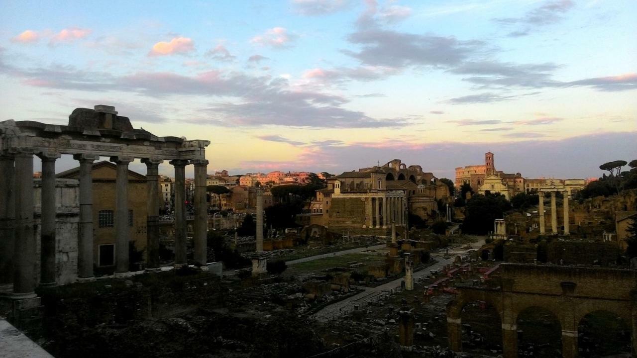 Foro Romano Luxury Suites Eksteriør billede